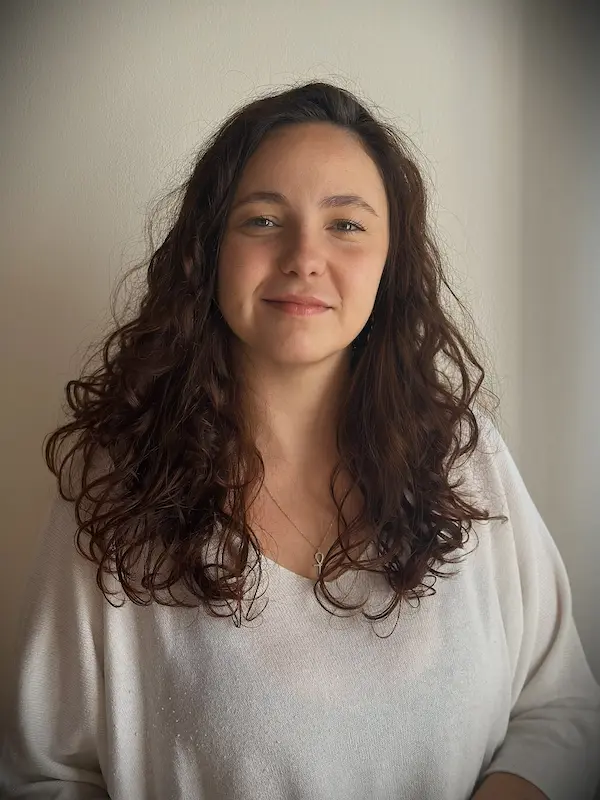 Portrait de Laëtitia Jeantieu dans son cabinet à Toulouse